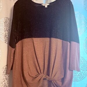 Women's Black and  Mauve Knotted 3/4 Sleeve Sweater